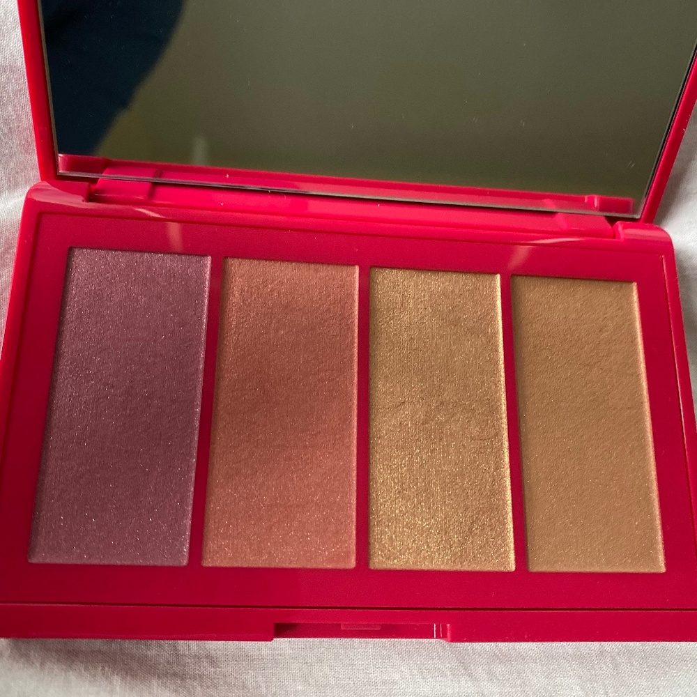 Lancome Starlight Eye & Face Palette from 2021 Beauty Box